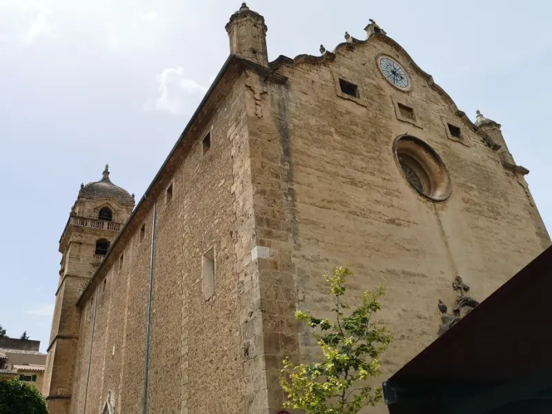Sant Mateu kirke i landsbyen Bunyola på Mallorca.
