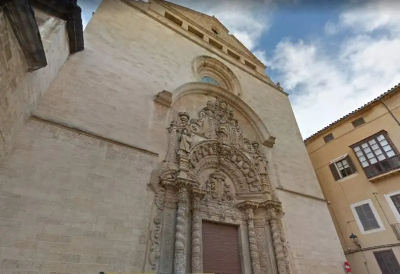 Monti Sion kirke med barok indgang, i Palma by på Mallorca.