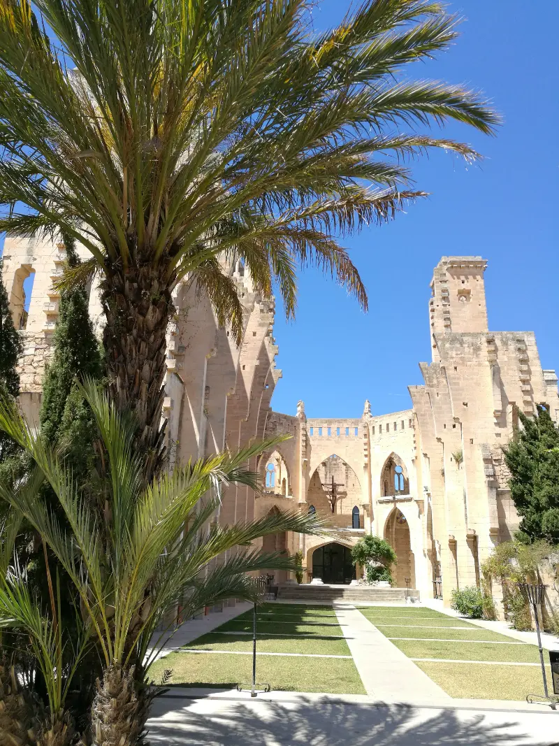 Esglesia Nova kirke i byen Son Servera på øen Mallorca.
