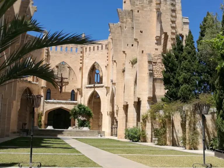 Kendt kirke i byen Son Servera på middelhavsøen Mallorca i Spanien.