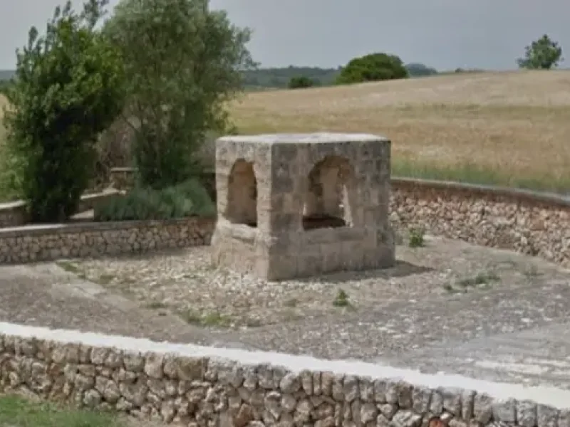 Gammel brønd fra middelalderen i Ariany på Mallorca.