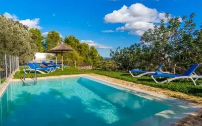 Ferie villa Can Passos med pool i byen Biniamar, på øen Mallorca.