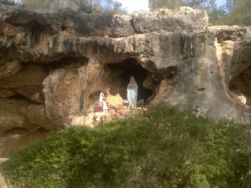 Cueva de Lourdes, et kapel bygget ind i klipperne, ved byen Santa Eugenia på Mallorca.