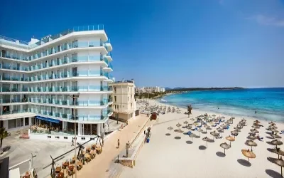 hotel-strand-illot-mallorca-sommerferie-spanien