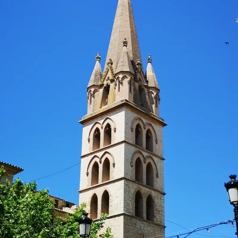 Kirken Santa Maria de Robines i centrum af Binissalem by på øen Mallorca i Spanien.