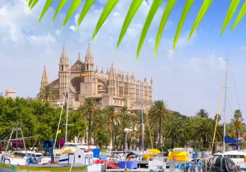 palma-mallorca-katedral-havn-sommer-ferie-rejse