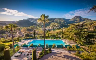 Luksus hotel i Puigpunyent i Mallorcas bjerge.