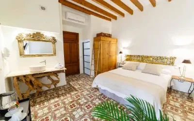 Stille hotel med autentisk interiør og charme i Sa Pobla by på øen Mallorca.