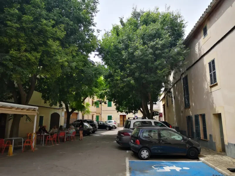 Det lille torv kaldet Placa de Son Moprey, i byen Secelles på Mallorca.