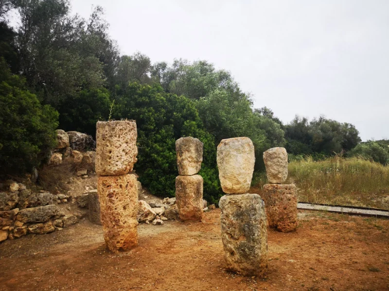 Forhistorisk tempel lbygget af megalitter ved Costitx by på øen Mallorca.